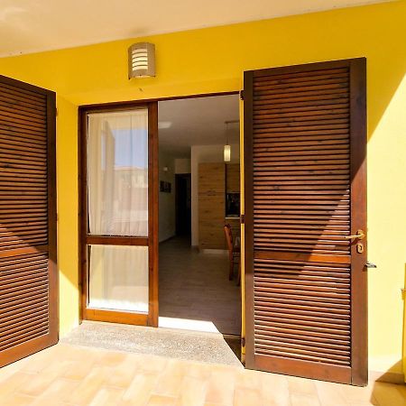 Апартаменти Residenza Quarto 02 - La Maddalena Ла-Маддалена Екстер'єр фото