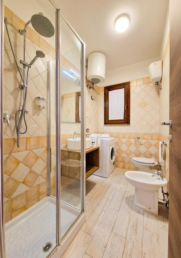 Апартаменти Residenza Quarto 02 - La Maddalena Ла-Маддалена Екстер'єр фото